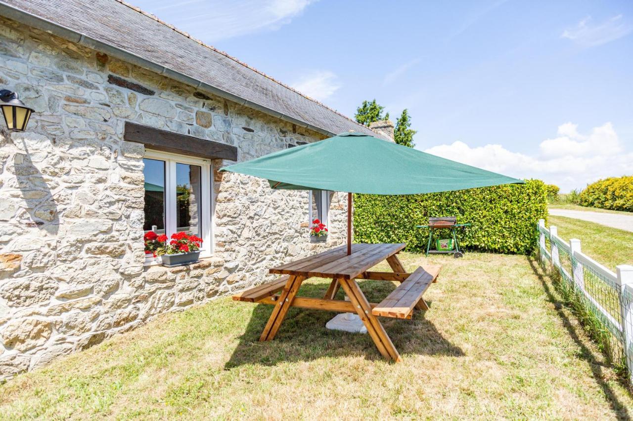 Villa Loustic à Plomodiern Extérieur photo